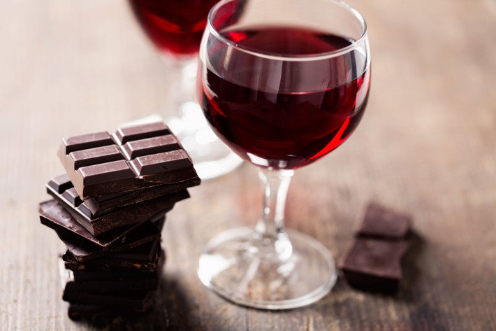 18-red-wine-chocolate-nitrates-w710-h473